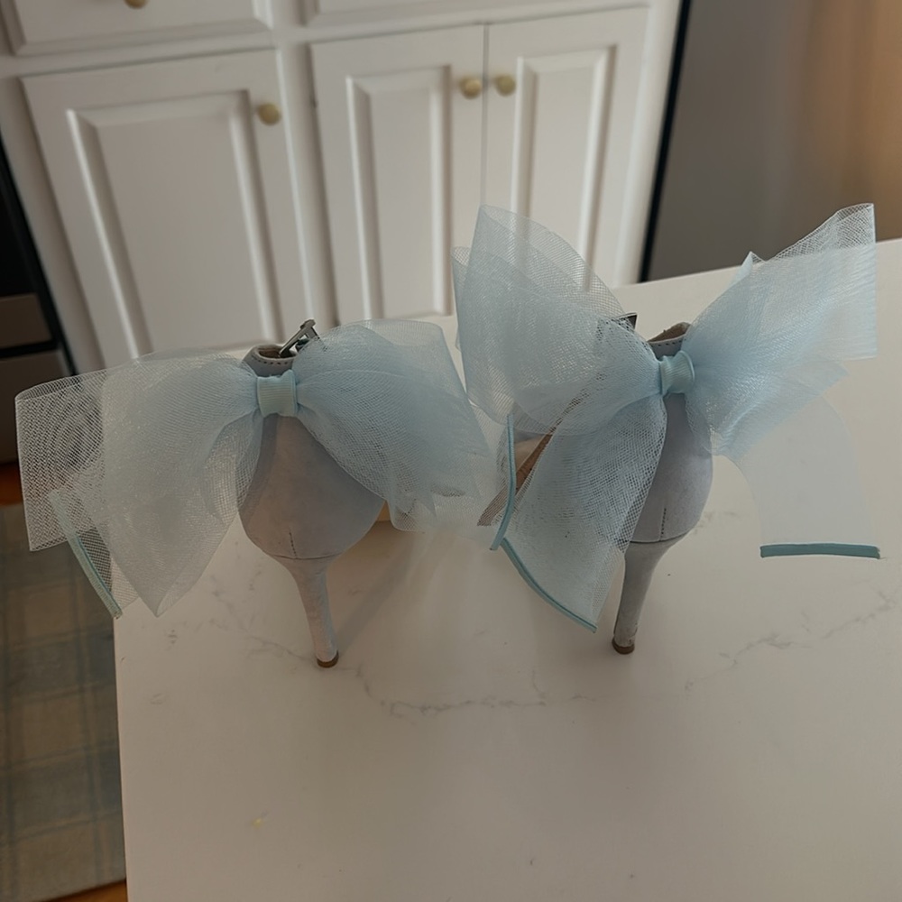 Baby blue bow heels - Picture 3 of 5